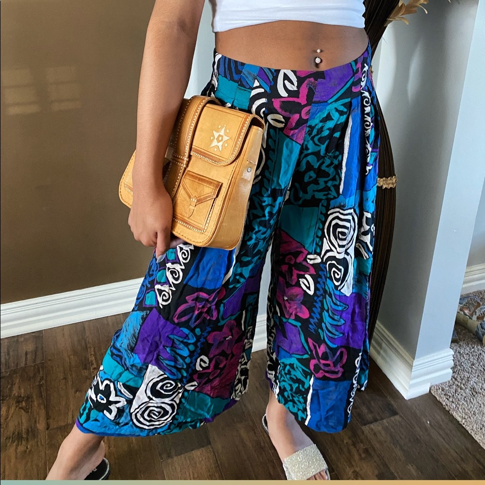 Cropped 80’s vintage multi print gaucho pants